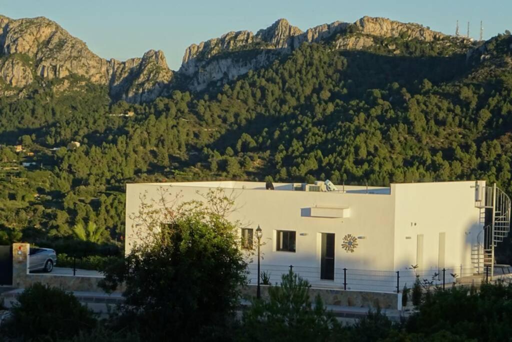 El Sol Blanco Villa Ráfol de Almunia Exteriör bild